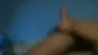 Sheriss porno besplatni filmovi masturbira, iscrpljena orgazmom.