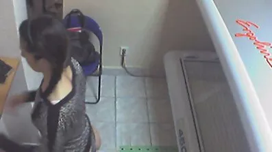 Ebanovina polirati porno filmovi besplatno kurac bijelog čovjeka.