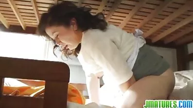 To gura misli o vrhuncu seksa porno filmovi amaterski s muškarcem.