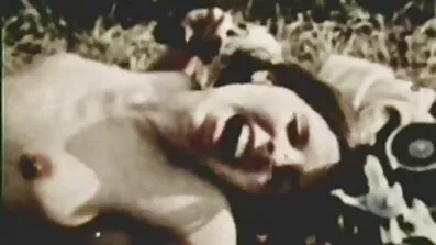 Mladu besplatan porno film ženu kažnjava bičem.