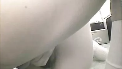 Španjolska žena jebanje s muškarcem porno film besplatni u krevetu.