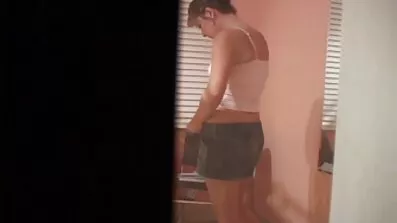Alia Hadid lizala je crni kurac i dupe. Liže besplatni porno filmovi lezbejke crnjo dupe.