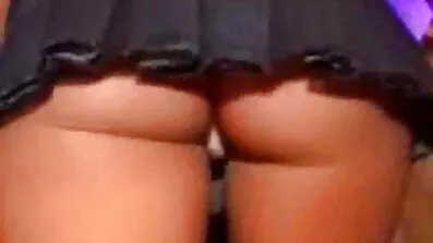 Poslovna žena je imala seks. Jebanje sa besplatni sex filmovi zaposlenikom.