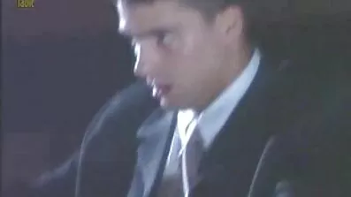 Jebeno ženu pred mužem. besplatni seksi film