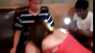 Žena ima seks sa slatkom pornici najbolji besplatni porno filmovi ženom.
