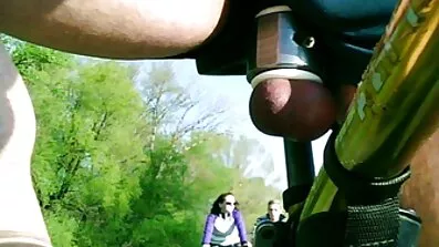 Skupi porno filmovi gratis poklon morao je biti obrađen pičkom.