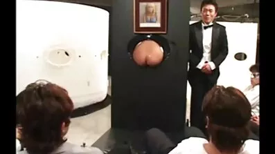 Japanska žena ima seks s azijskim perverznjakom. besplatni porno videos