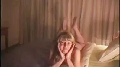 Uvjerila besplatni porno filmovi 69 je svoje prijatelje na seks pokazujući eldu.