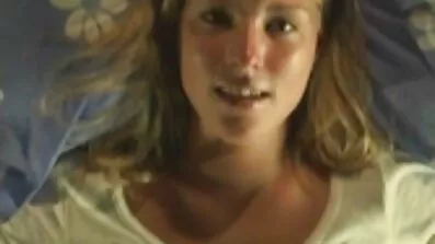 Vara svoju ženu s besplatni porno filmovi domaci prsatim strancem u sauni.