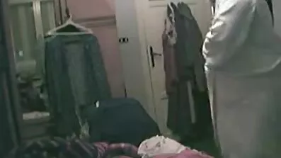 Anal fucks lezbijsku ženu i porno filmovi amaterski njezinu ljubavnicu.