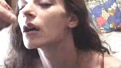 Seks ruski porno besplatni filmovi Kuni s vrhnjem.