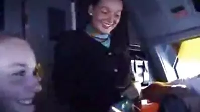 Nickane pristaje na porno vidio besplatno seks pred kamerama.