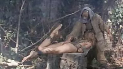 Crna žena jebanje raka sa film jebacina starim poznanikom.