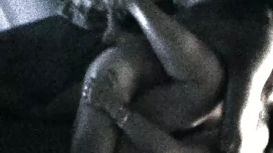 Djevojka fucks ljubavnik u spavaćoj sobi nakon olujne noći. porno besplatni filmovi