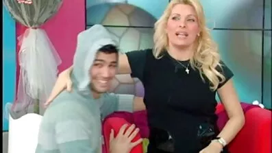 Ljubitelji stopala sex filmovi besplatni ližu noge i Masturbiraju vibratorom.