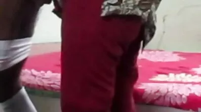Crnka jebanje na porno filmovi gratis kameru s muškarcem.