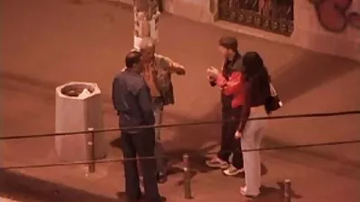 Ostala je sexi besplatni filmovi bez donjeg rublja i osedlala tvrdi kurac.