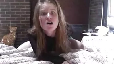 Romantični seks u laticama ruže jebacina porno film s Ginom Gerson.