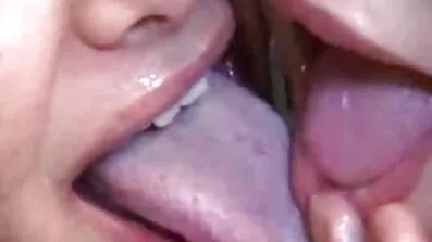 Djevojka jebanje besplatni porno fi za sportski interes.