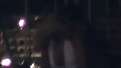 Tanak srpski porno filmovi besplatni majstorski masturbira s vibratorom.