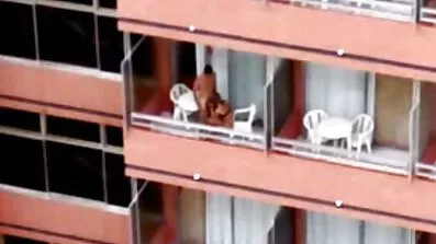 Jebanje s momkom besplatni porno filmovi 69 usred bijela dana.