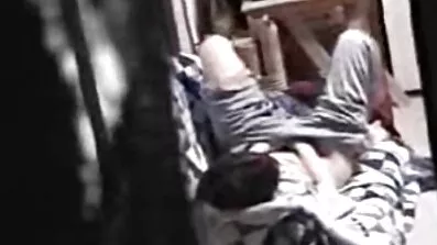 (Lizanje Guze, šef, tajnica) Lili uzgaja šefa za najbolji porno filmovi besplatni analni seks.
